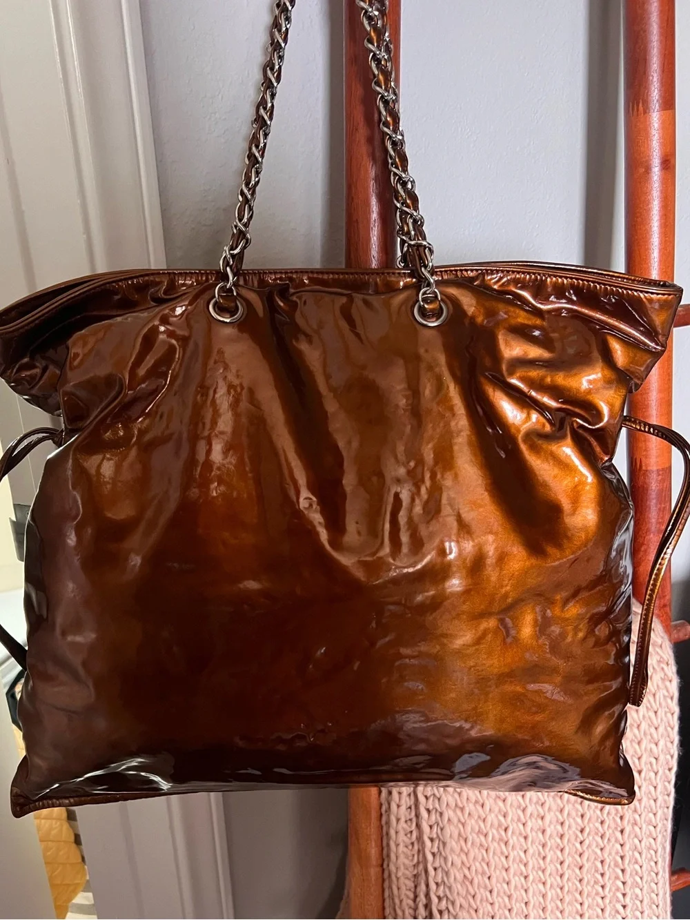 CHANEL 2008 Bon Bon petit Brown Patent Leather CC Chain Tote bag vintage